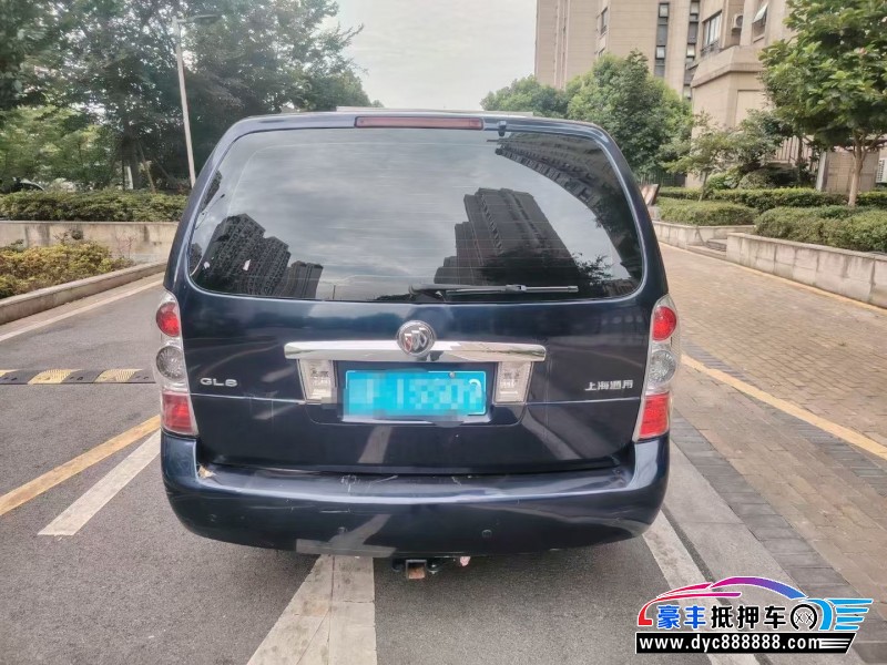 15年别克GL8轿车抵押车出售