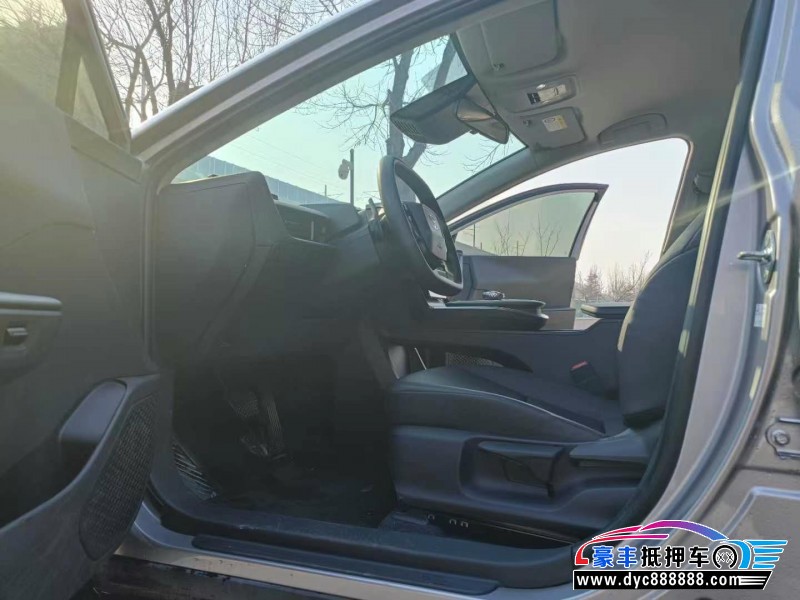 24年丰田BZ3轿车抵押车出售