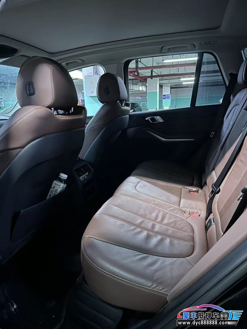 19年宝马X5轿车抵押车出售