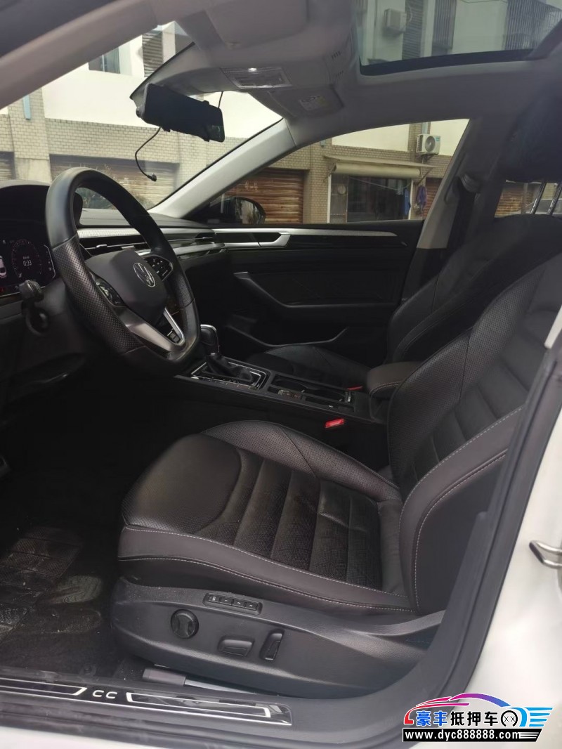 21年大众CC轿车抵押车出售