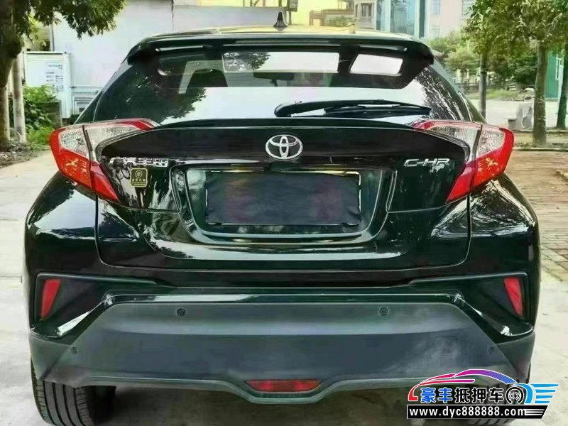 23年丰田C-HR轿车抵押车出售