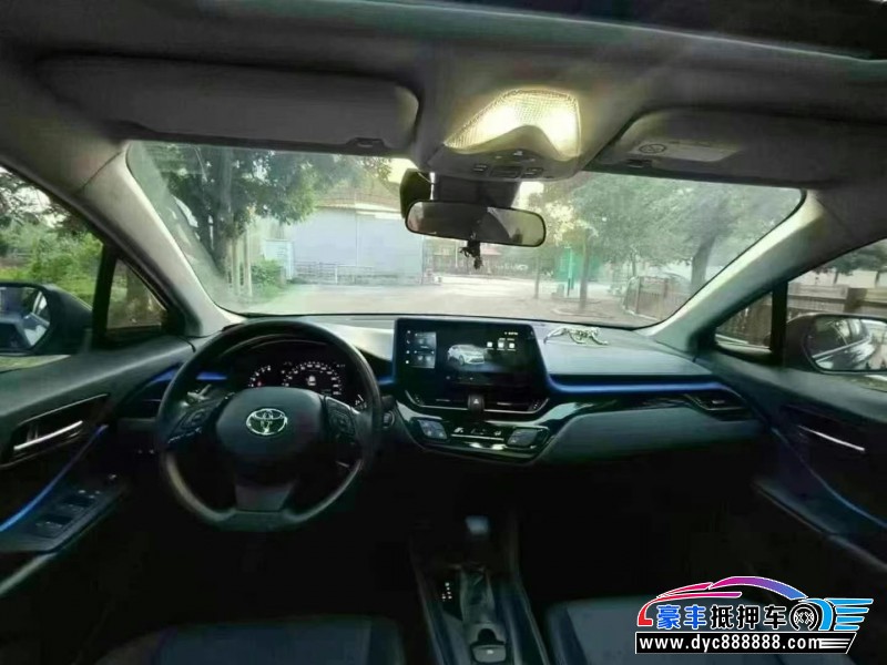 23年丰田C-HR轿车抵押车出售