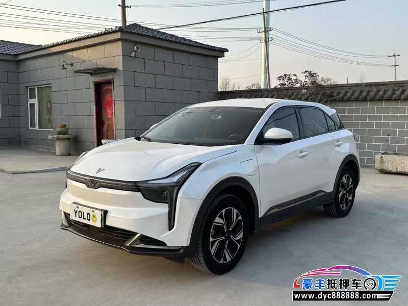 23年哪吒u-ll400轿车抵押车出售