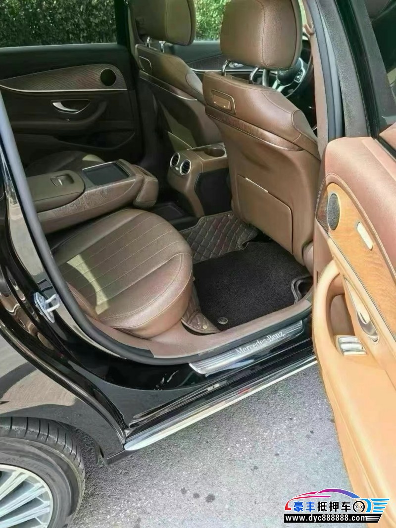 20年奔驰E轿车抵押车出售