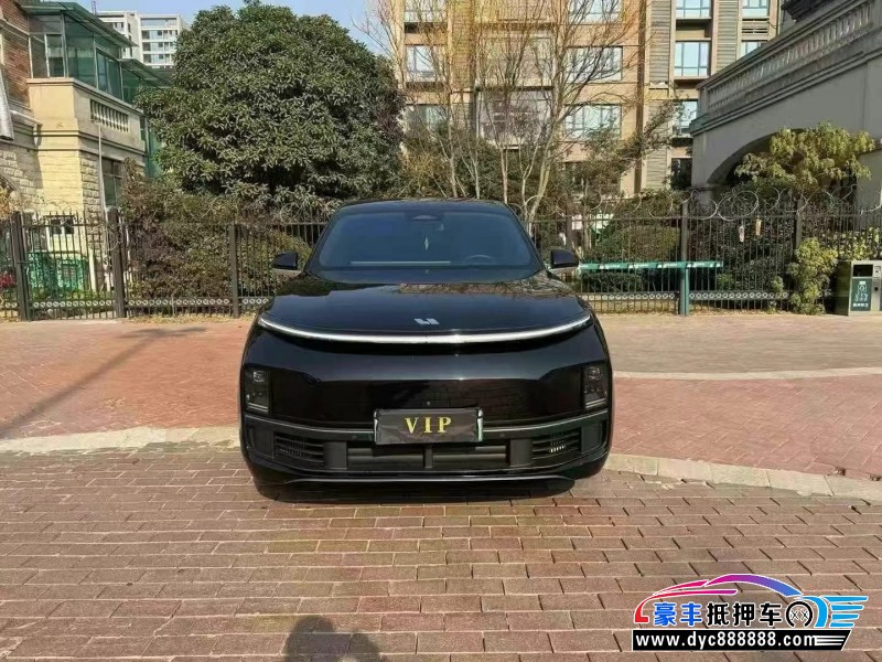 23年理想L8轿车抵押车出售