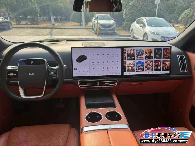 23年理想L8轿车抵押车出售