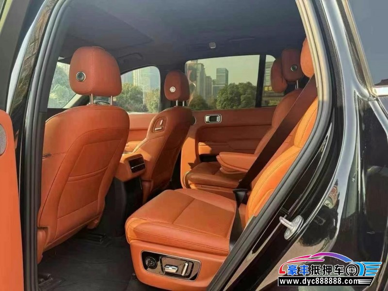 23年理想L8轿车抵押车出售