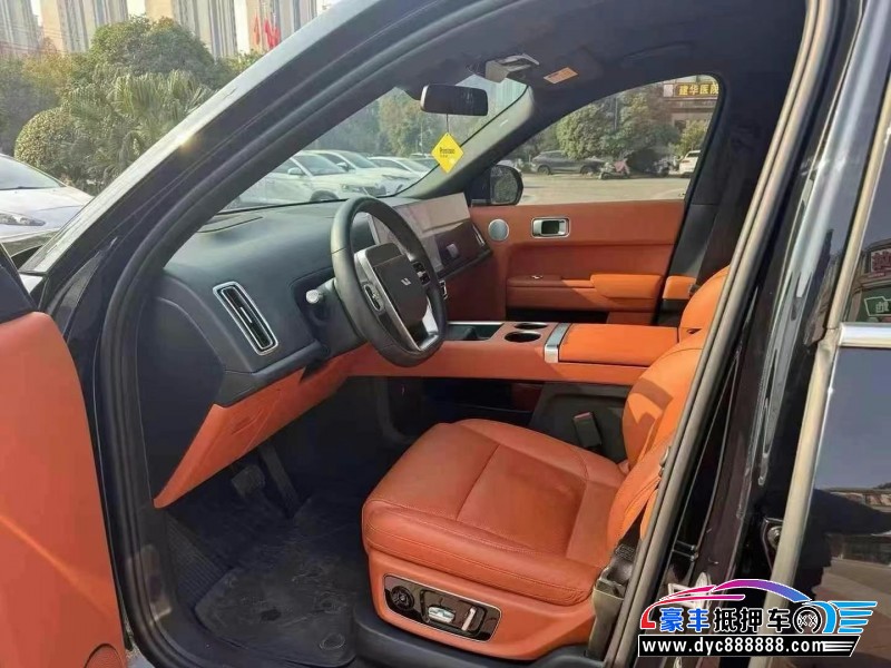 23年理想L8轿车抵押车出售