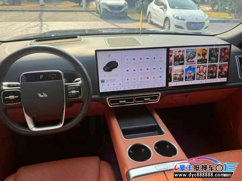 23年理想L8轿车抵押车出售