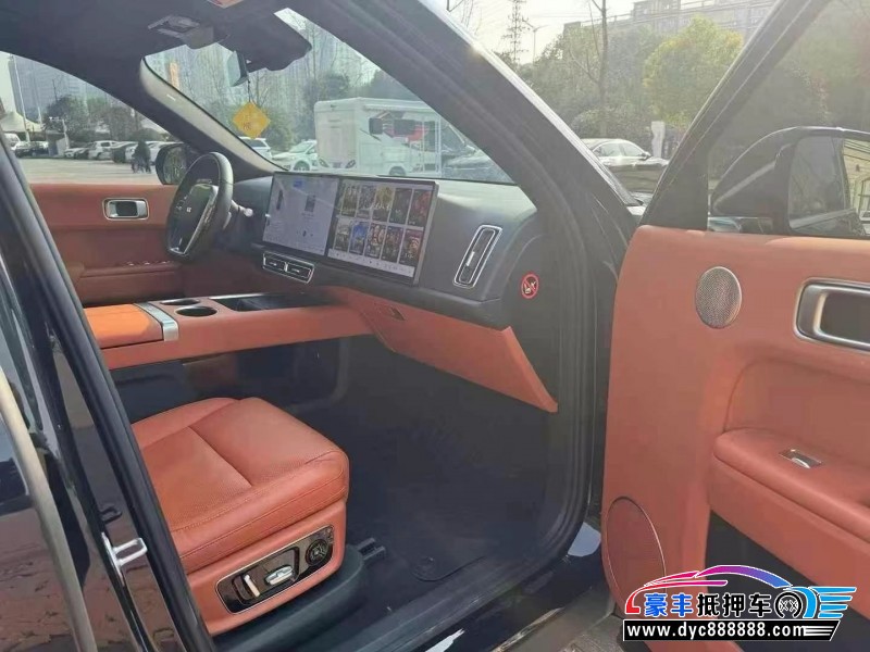 23年理想L8轿车抵押车出售