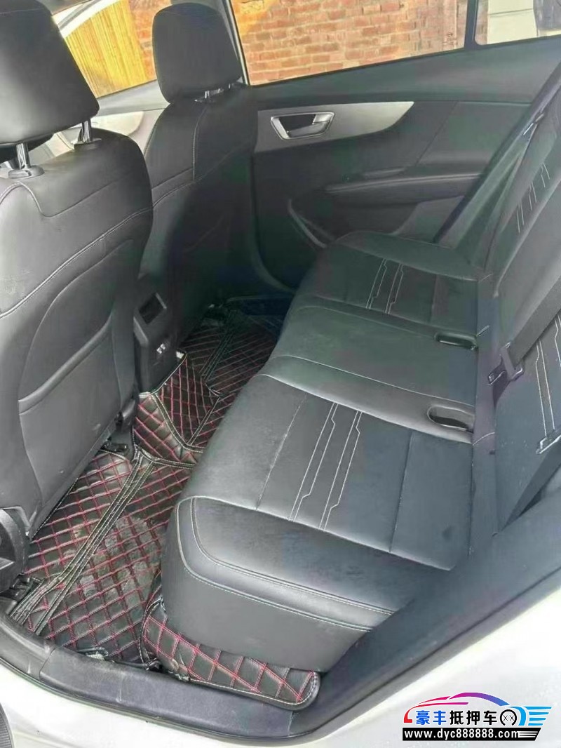 23年比亚迪秦轿车抵押车出售