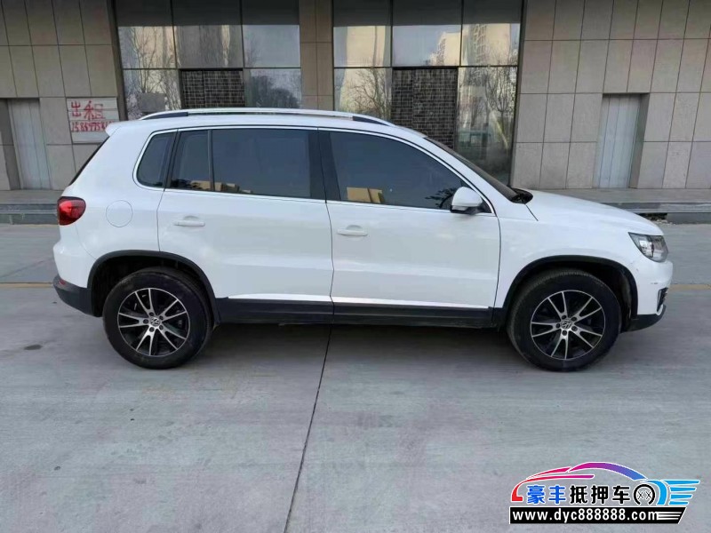 15年大众途观轿车抵押车出售