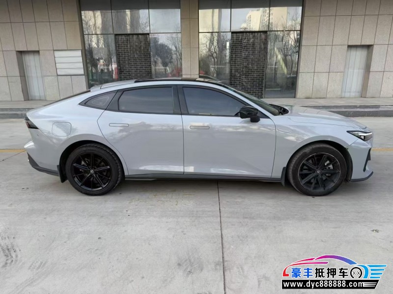 23年长安长安UNI轿车抵押车出售