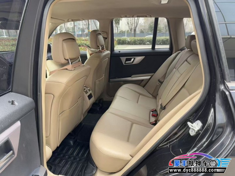 12年奔驰GLK轿车抵押车出售