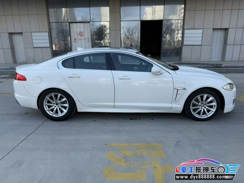 13年捷豹XF轿车抵押车出售