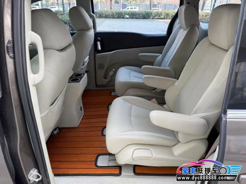 20年别克GL8轿车抵押车出售