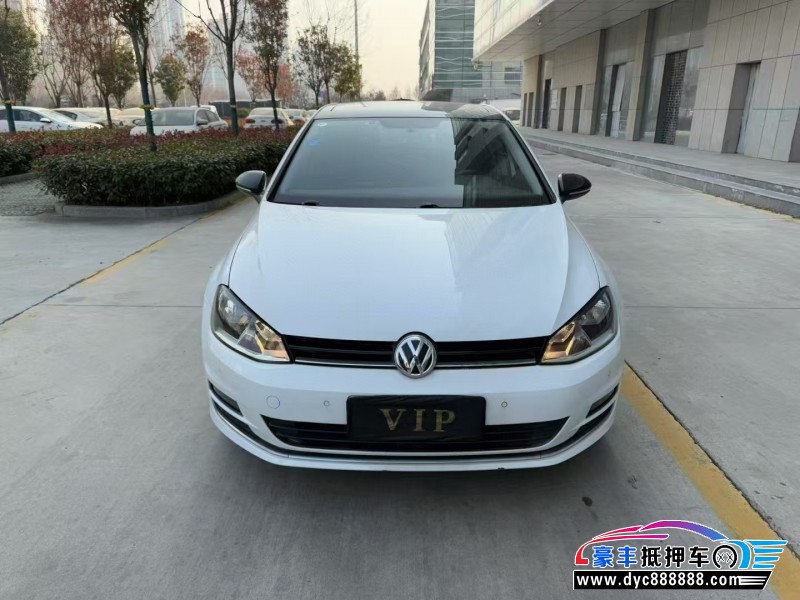 17年大众高尔夫轿车抵押车出售