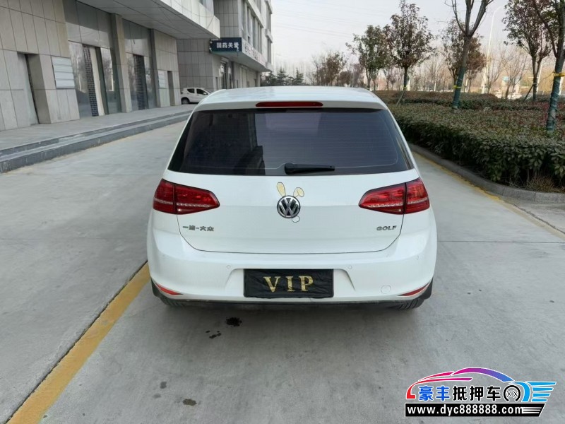 17年大众高尔夫轿车抵押车出售