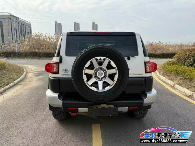 23年丰田兰德酷路泽（陆巡）轿车抵押车出售