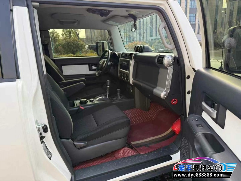 23年丰田兰德酷路泽（陆巡）轿车抵押车出售