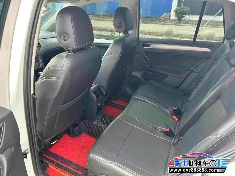 18年大众高尔夫轿车抵押车出售