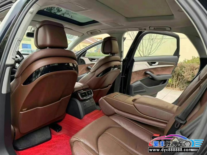 14年奥迪A8L轿车抵押车出售