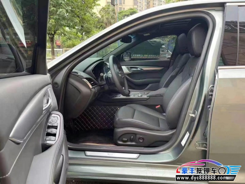 24年凯迪拉克CT5轿车抵押车出售