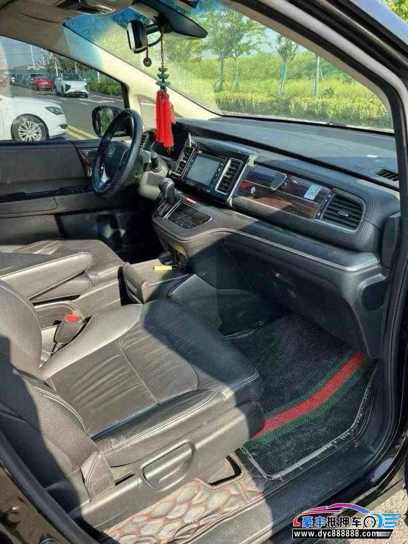 18年本田艾力绅轿车抵押车出售