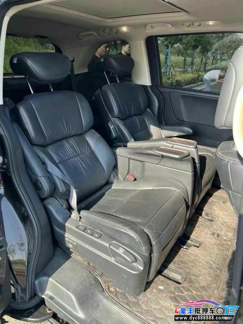 18年本田艾力绅轿车抵押车出售