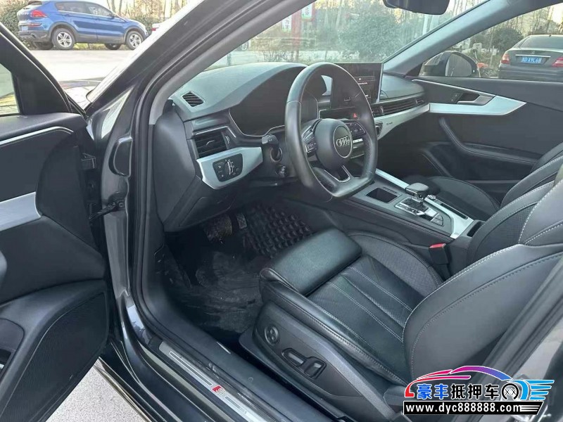 22年奥迪A4轿车抵押车出售