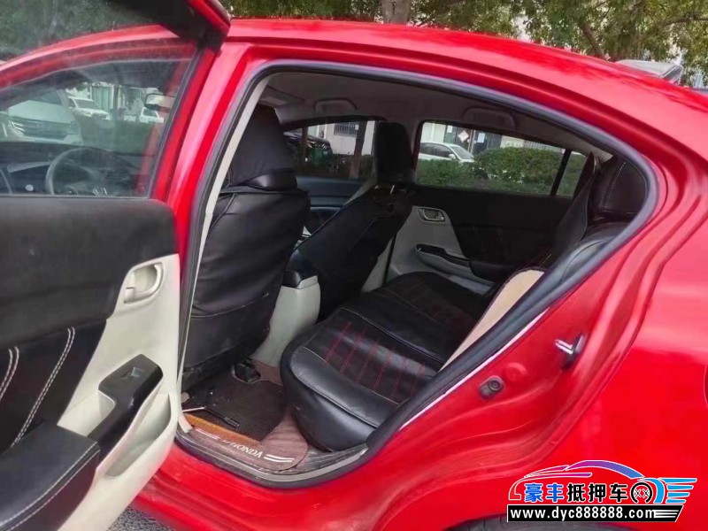 15年本田思域轿车抵押车出售