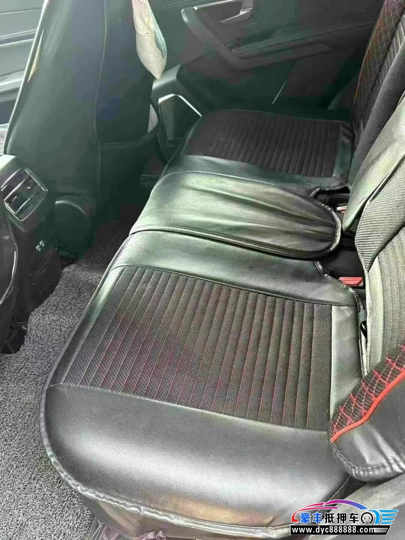 20年比亚迪宋轿车抵押车出售