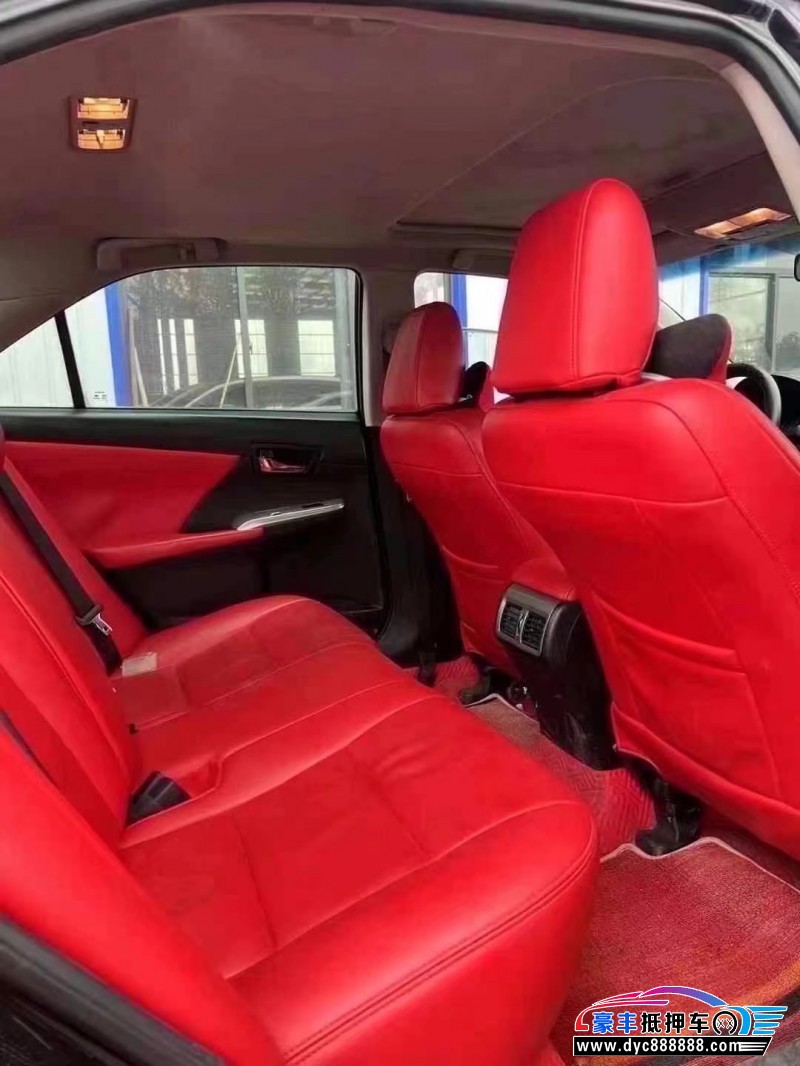 14年丰田凯美瑞轿车抵押车出售