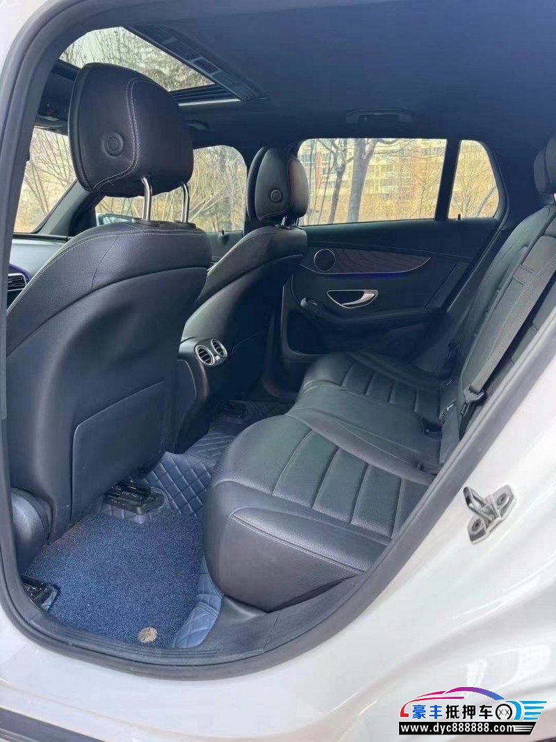 22年奔驰EQC轿车抵押车出售