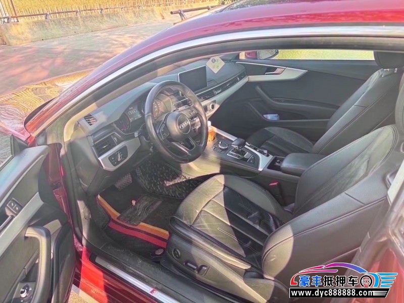 18年奥迪A5轿车抵押车出售