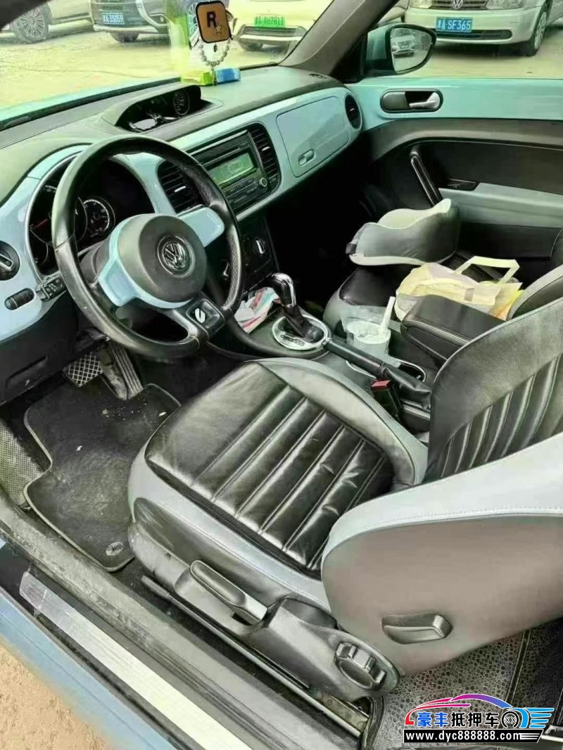 13年大众甲壳虫轿车抵押车出售