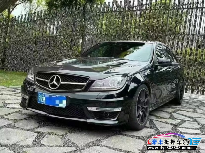 13年奔驰C轿车抵押车出售