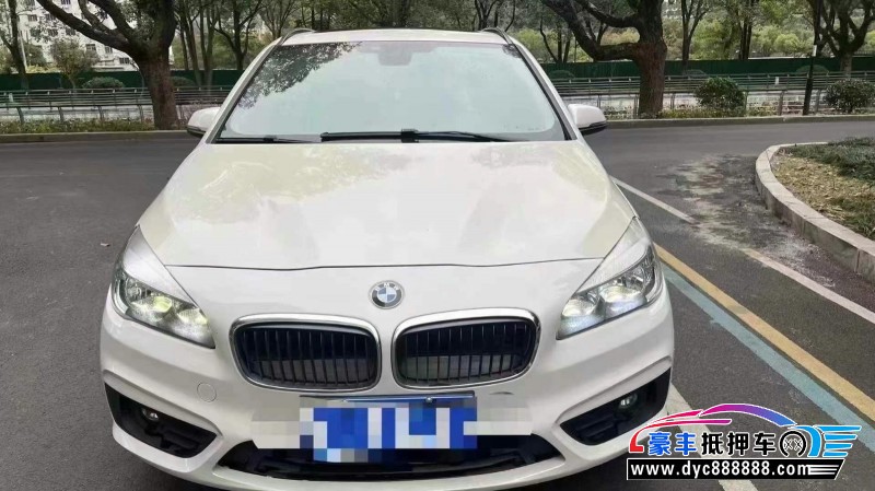 18年宝马2系轿车抵押车出售