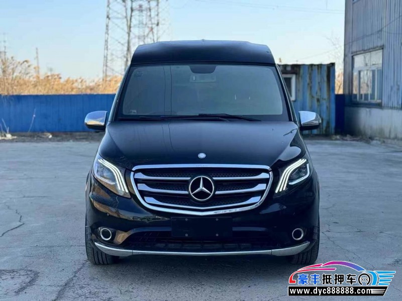 17年奔驰威霆轿车抵押车出售