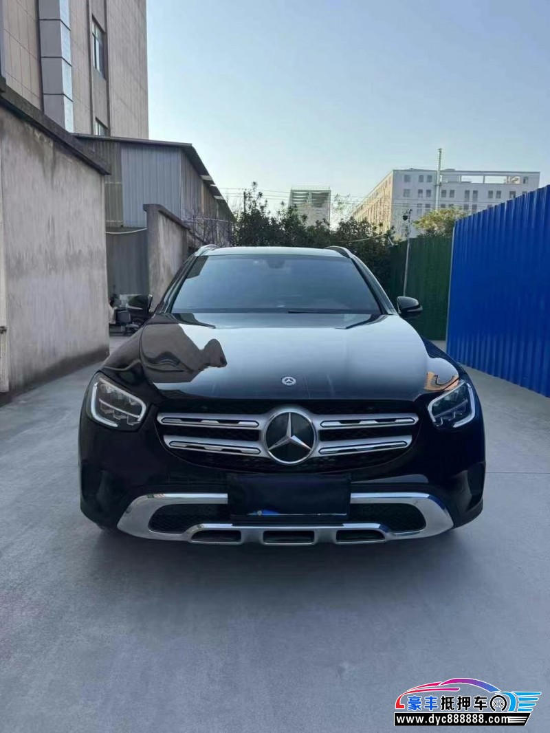 19年奔驰GLC轿车抵押车出售