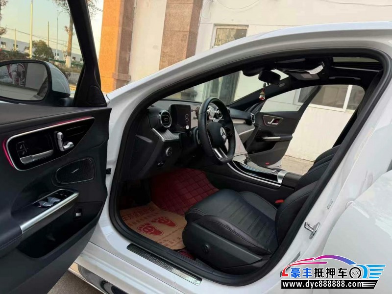 22年奔驰C轿车抵押车出售