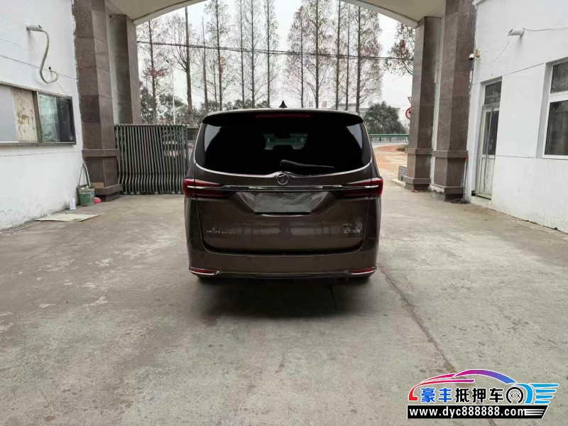 20年别克GL8轿车抵押车出售