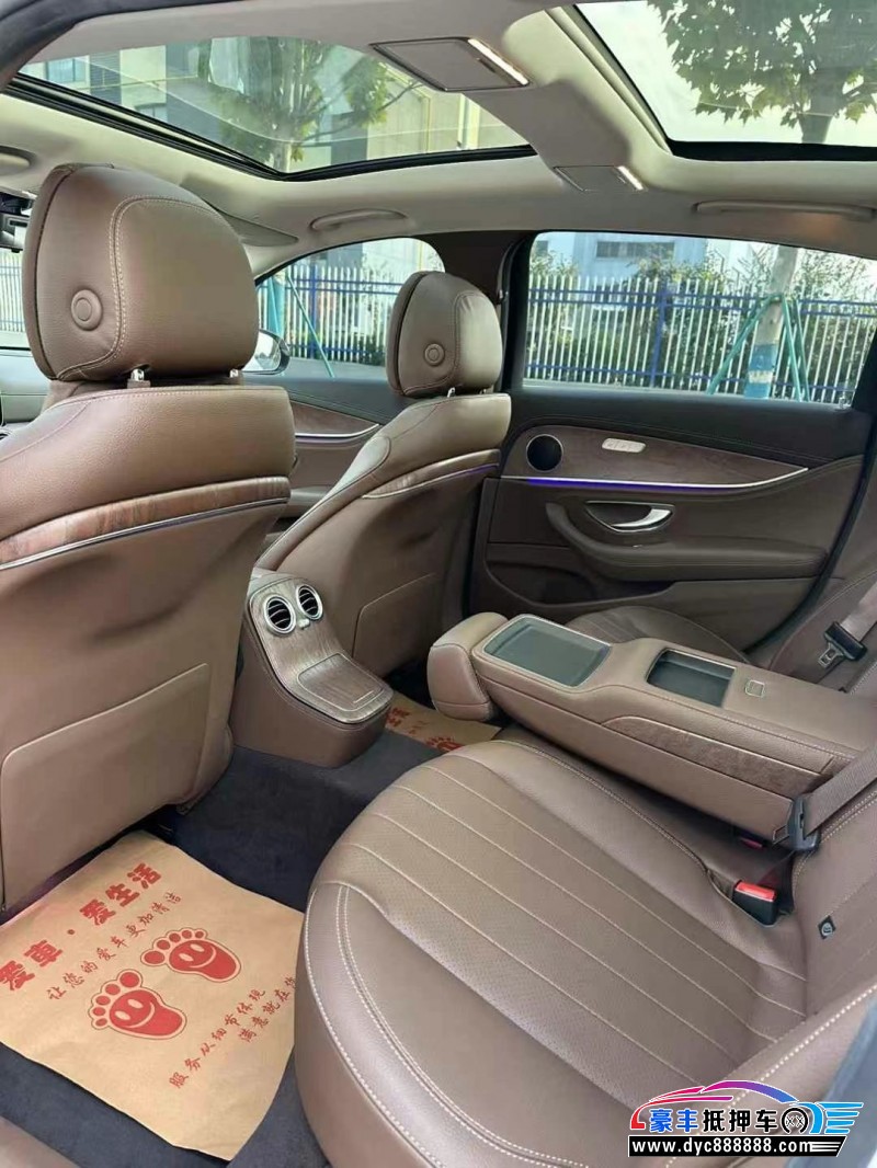 21年奔驰E轿车抵押车出售