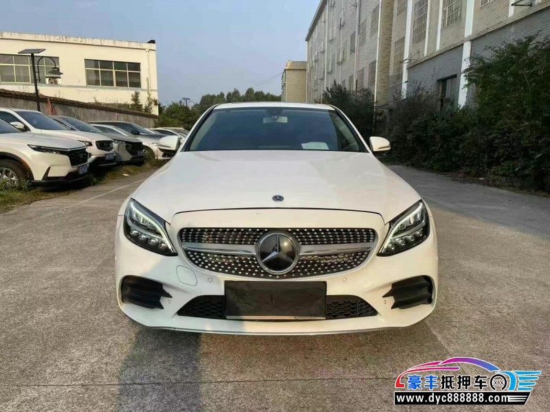 19年奔驰C轿车抵押车出售