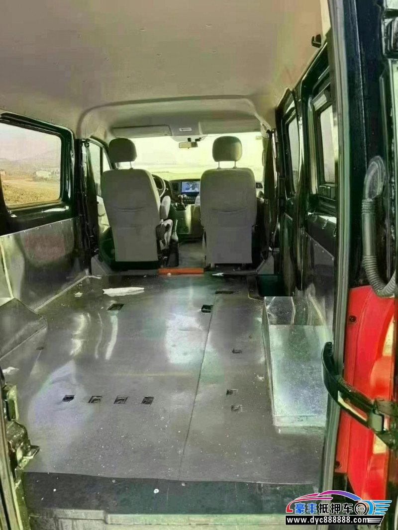 22年福田图雅诺轿车抵押车出售