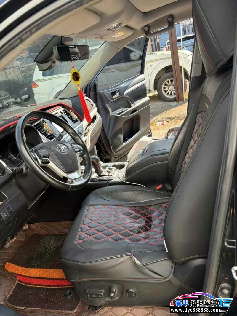 20年丰田汉兰达轿车抵押车出售