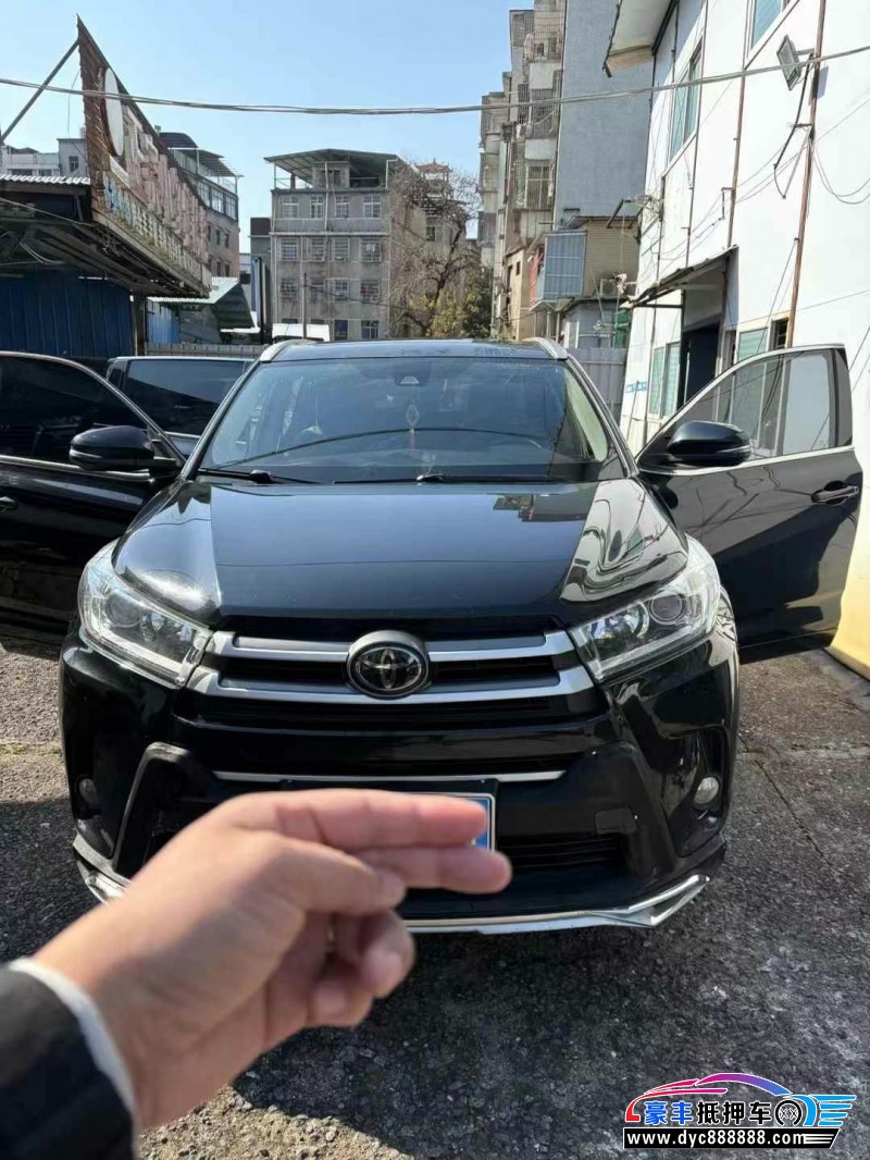 20年丰田汉兰达轿车抵押车出售