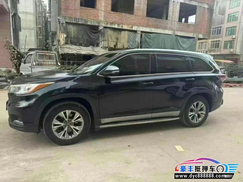 15年丰田汉兰达轿车抵押车出售