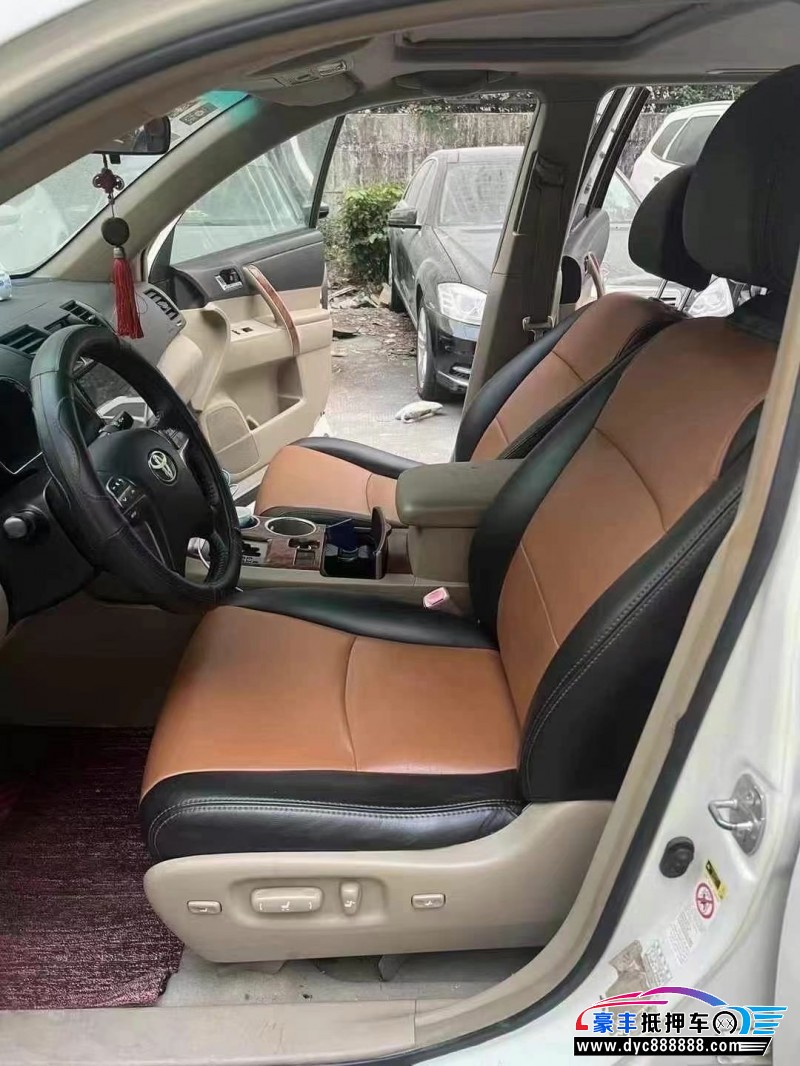 11年丰田汉兰达轿车抵押车出售