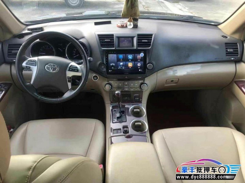 14年丰田汉兰达轿车抵押车出售